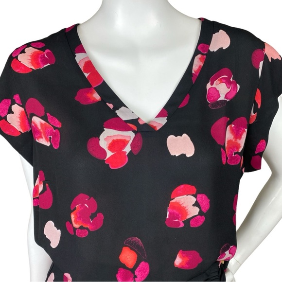 2pc CAbi 5523/5513 Petal Blouse and Mini Skirt Set Black  Pink Floral Sz Medium - Picture 9 of 17